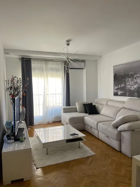 Comfortable apartment downtown - Image 1