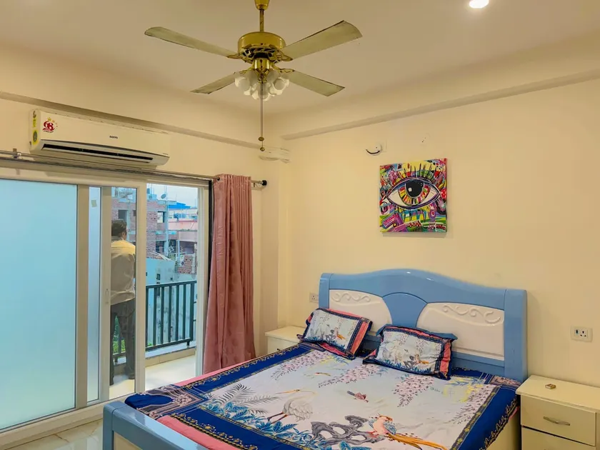 Grand Luxury Flat & Green Views 3BHK - Image 1