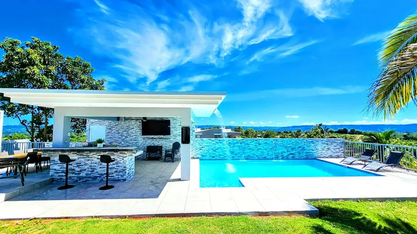 Loma Del Sol House - Image 1