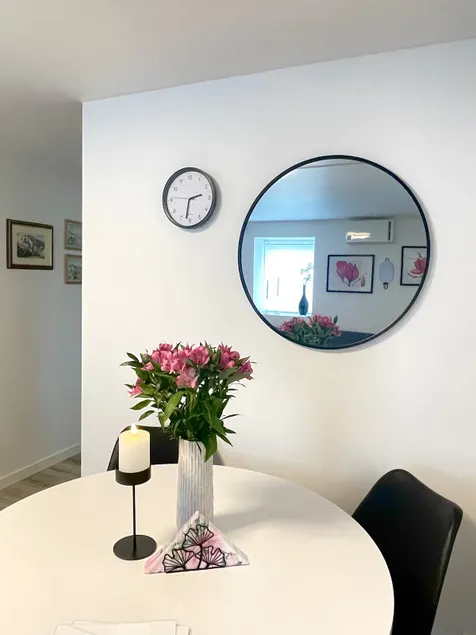 Cosy apartment in a peaceful area - Image 1