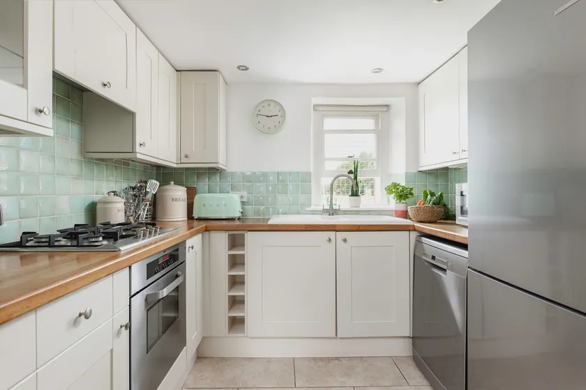 Dog Friendly Sherborne Cottage | Fire, BBQ, Garden - Image 1