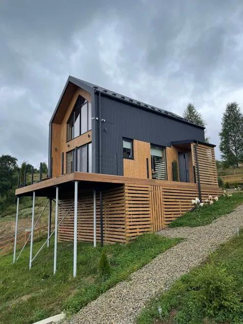 Hilly cottage - Image 1