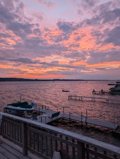 Waterfront Skaneateles Cottage - Image 1