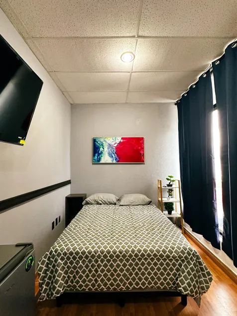 Studio 3, 2nd floor, Balcony, Cozy - Image 1