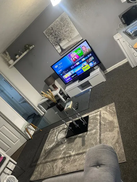 Cosy 1 Bedroom Bungalow Between Basildon & Wickford - Image 1