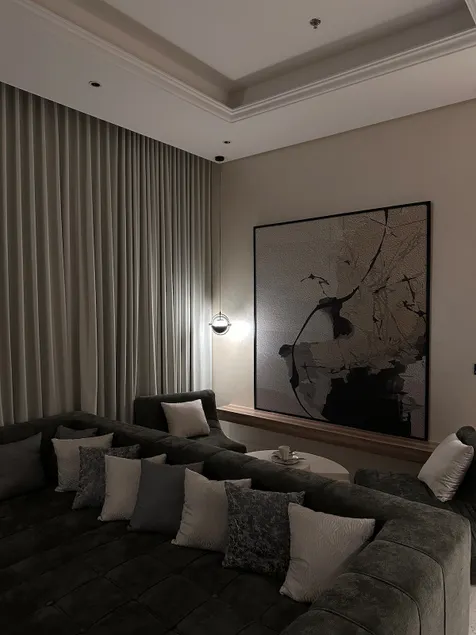 Sachi Stays M (85” Samsung TV Cinema Vibes) - Image 1