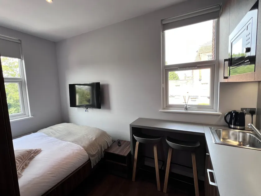 Family-friendly studio - Image 1