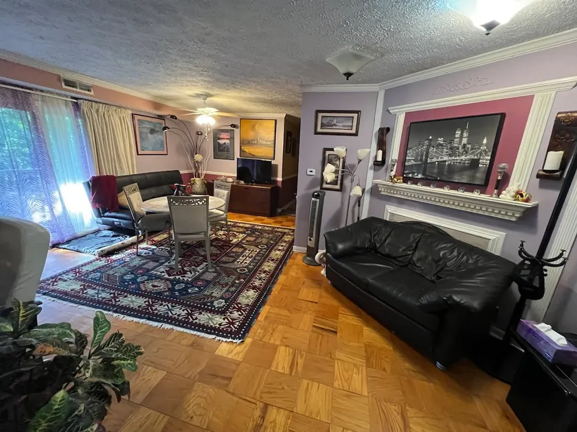 Keyless entry comfortable apt - Image 1