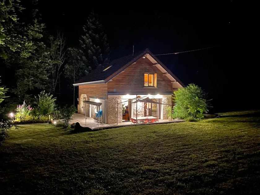The little house on the coast - Image 1
