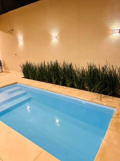 Beautiful townhouse, heated pool - Image 1