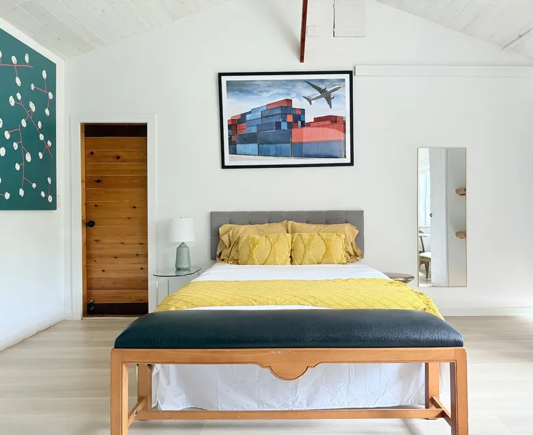 Private studio guest cottage - Image 1