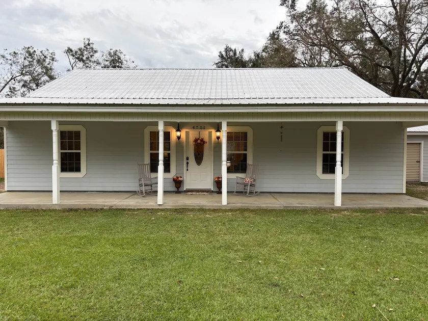 Tin Roof Retreat •Near Wild Adventures •3BR - Image 1