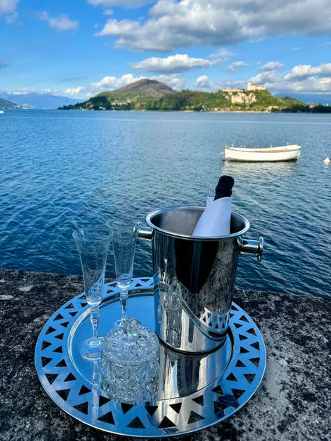 Rest and Relax Arona - On the lake - Image 1
