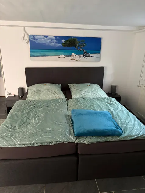 New 1-room apartment with kitchen and private bathroom - Image 1
