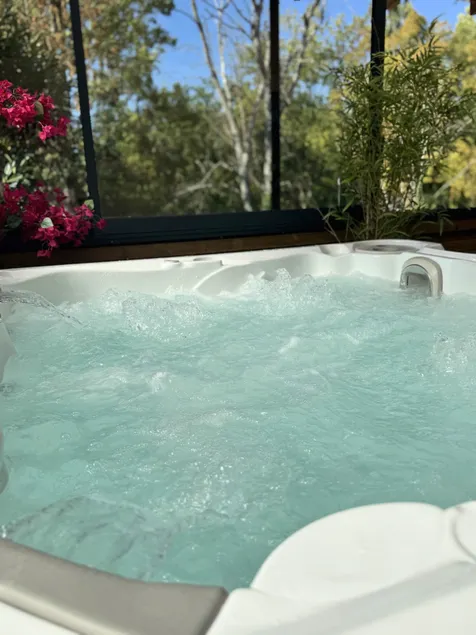 Balisier Maison 100% Private HOT TUB 10 min from Disneyland - Image 1