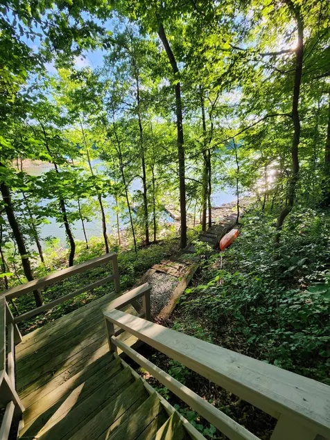 The Lake House at Rough River - Image 1