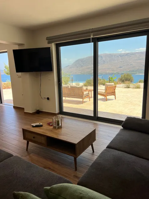 Breathtaking Sea View Home - Image 1
