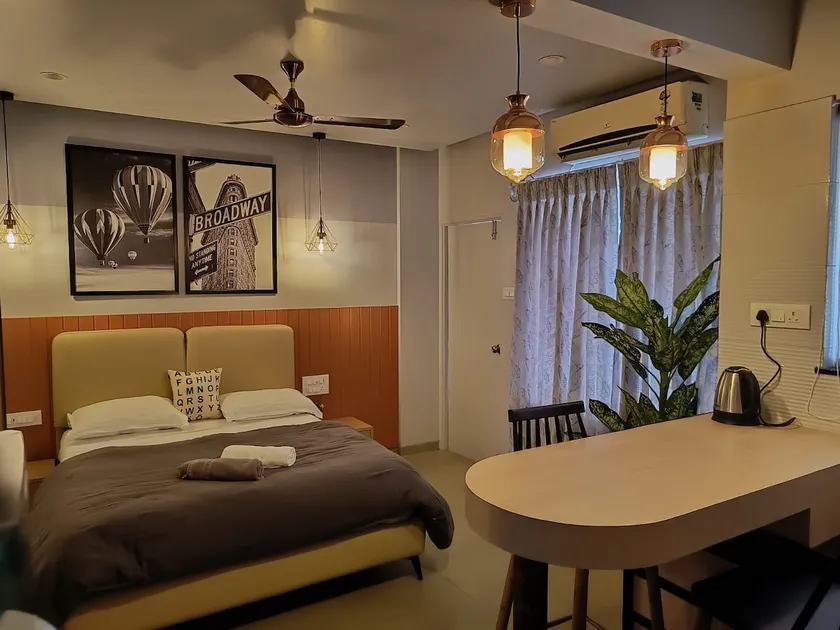 Terra : Pvt Studio with Balcony | WiFi Ac SmartTv - Image 1
