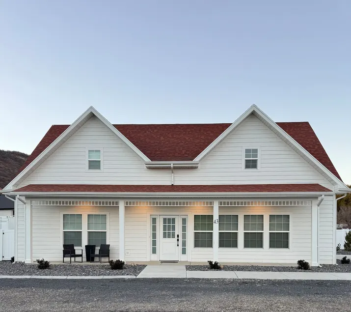 Mantua Lake House - Image 1