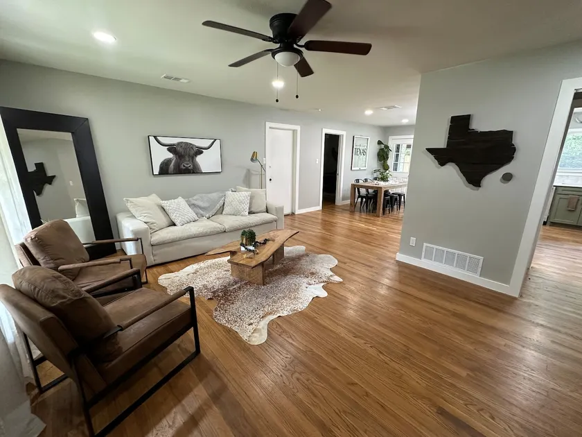 TX Home Near WORLD CUP and Downtown Dallas - Image 1