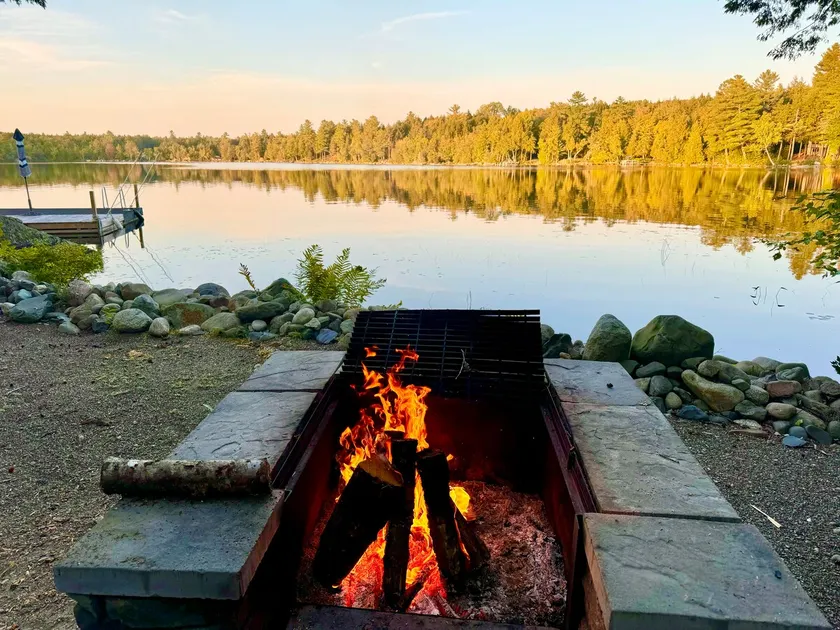 Family Waterfront Home with Cedar Barrel Sauna - Image 1