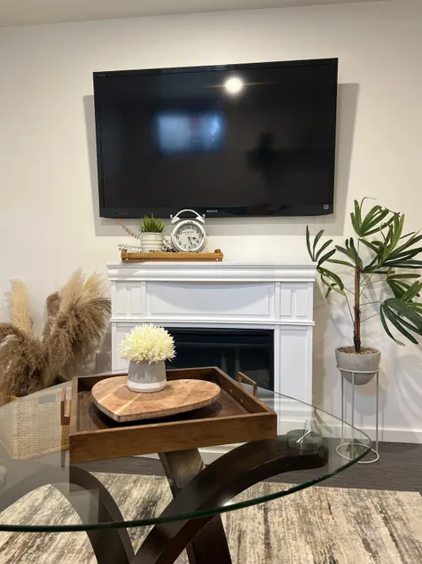 Private Suite in Home - Image 1