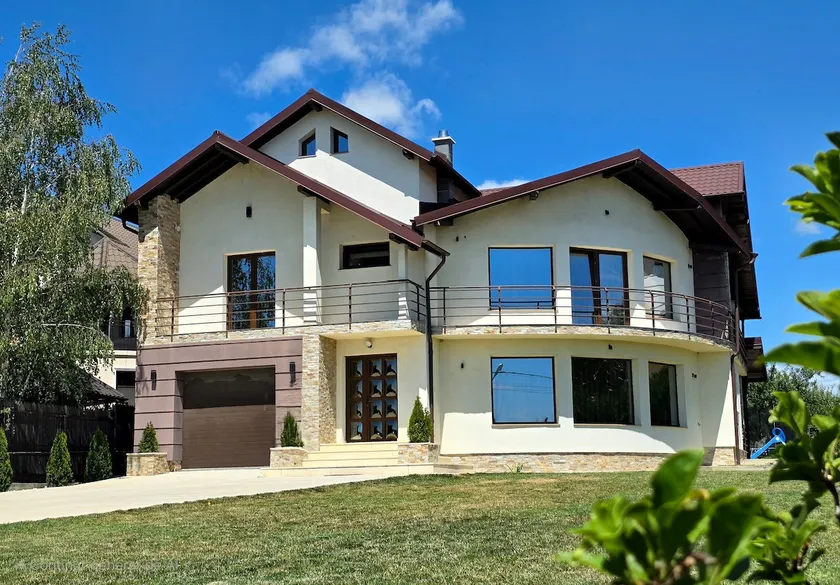 CasaPitesti 1 - Image 1