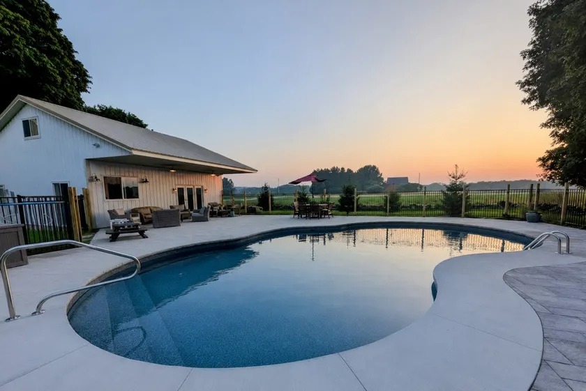 Modern Farmhouse, Pool House, Pool, Pickleball - Image 1