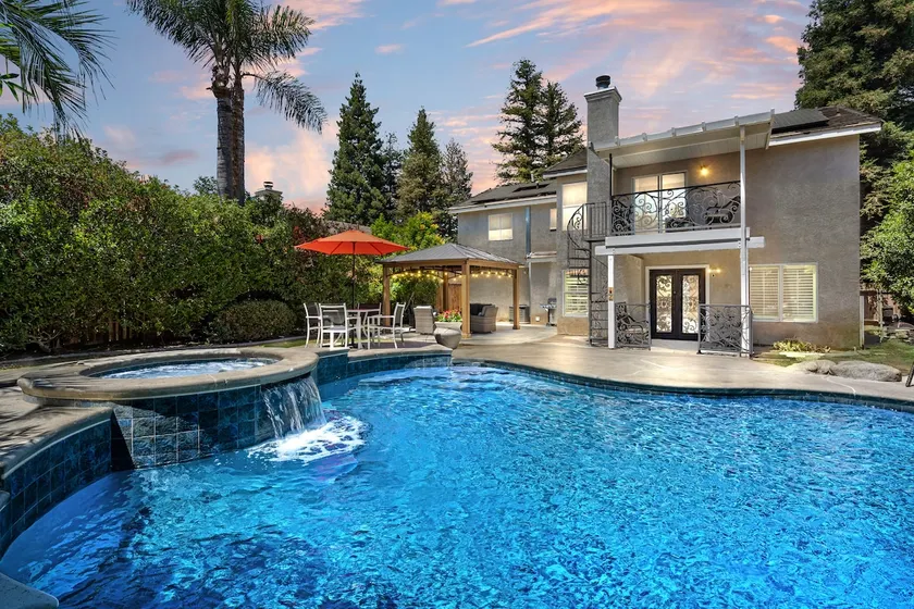 Ultimate 5BR Bakersfield Stay: Pool/Hot Tub & More - Image 1