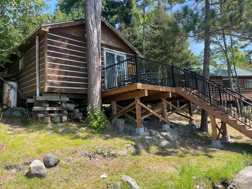 Sweet little cabin with a view - Image 1