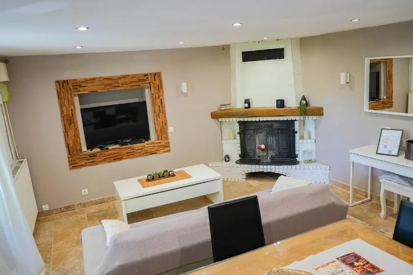 Charming little townhouse near beaches - Image 1