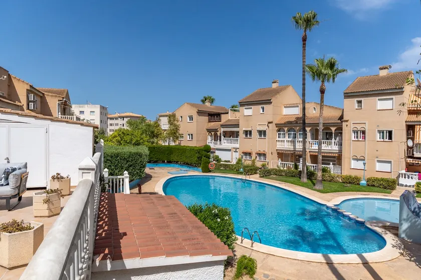 Casa Roberto 2 Bed Duplex Apt Albir Spain - Image 1