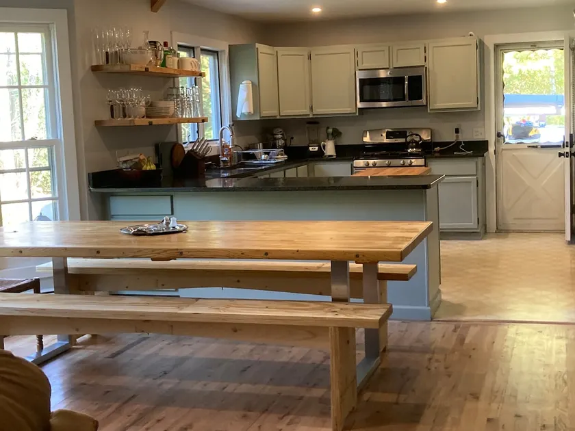 Home away from home: Minutes to Tanglewood. - Image 1
