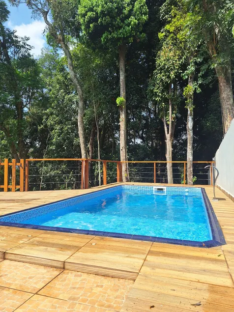 Mountain Retreat with Heated Pool and Hot Tub - Image 1