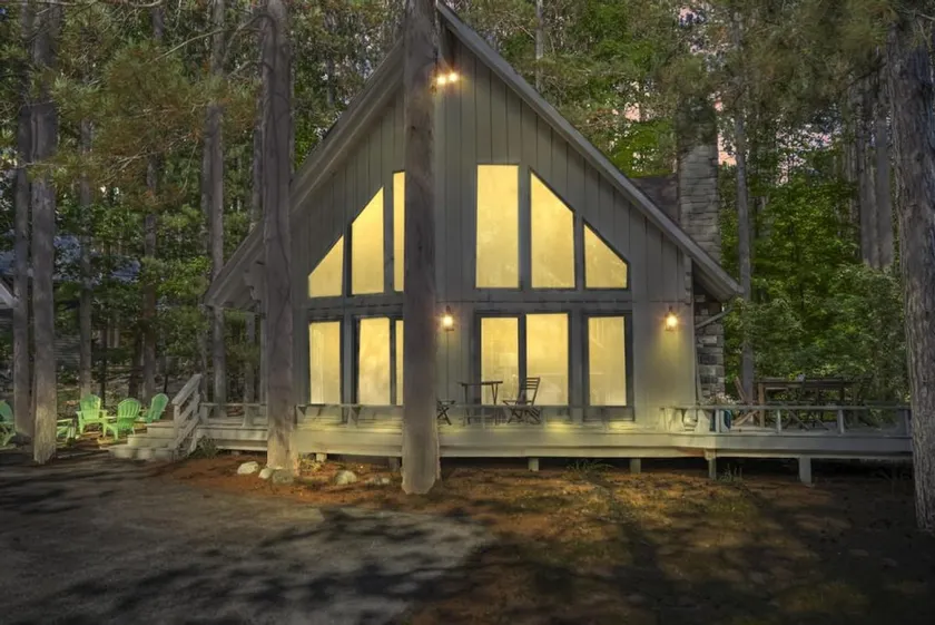 Tall Pines Escape at Crystal Mountain! - Image 1