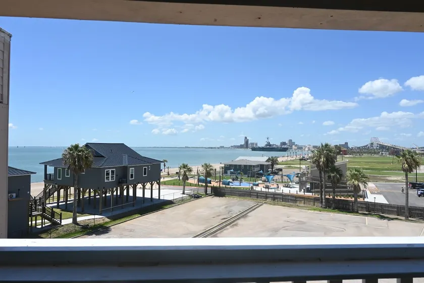 Oceanfront Escape | Sunrise Views + Walk to Beach - Image 1