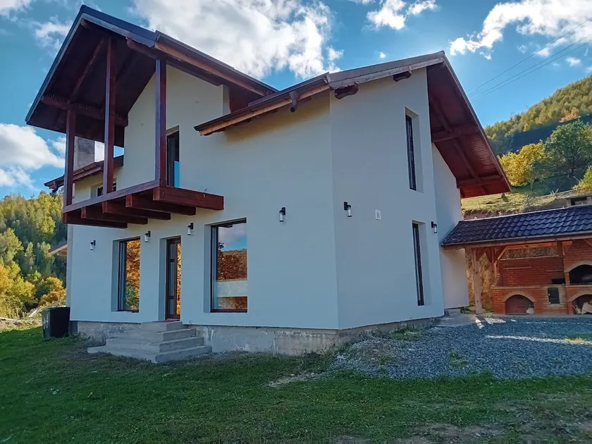XXM Cabin - Image 1