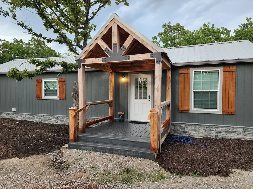 Circle C Cabin - Image 1