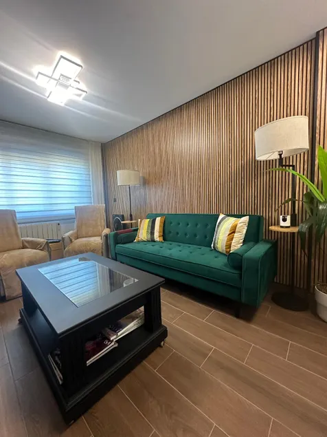 Apartment for 6 people, pool, parking, beach 350 m away - Image 1
