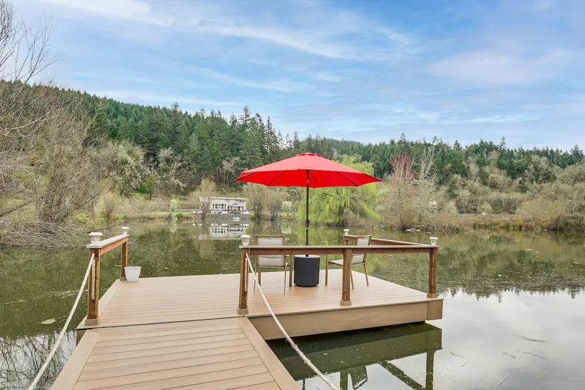 Southern Oregon Cabin: Fire Pit & Private Pond! - Image 1