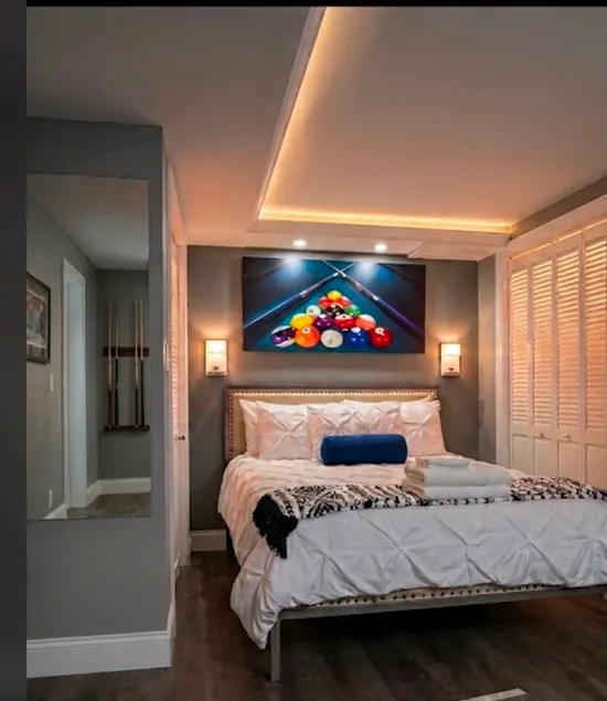 No Cleaning Fee! 3BR, 4 Bds, 1.5 Bath + Pool Table - Image 1