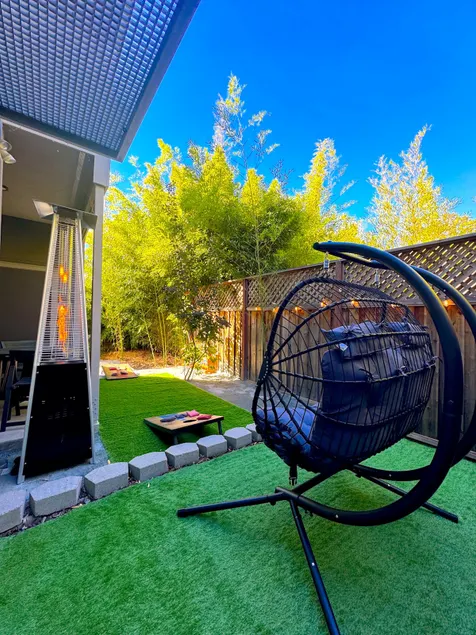 Spacious&PeacefulOasis!Beautiful!PerfectlyLocated! - Image 1