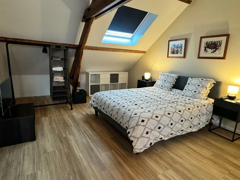 Modern studio in the heart of the city. - Image 1