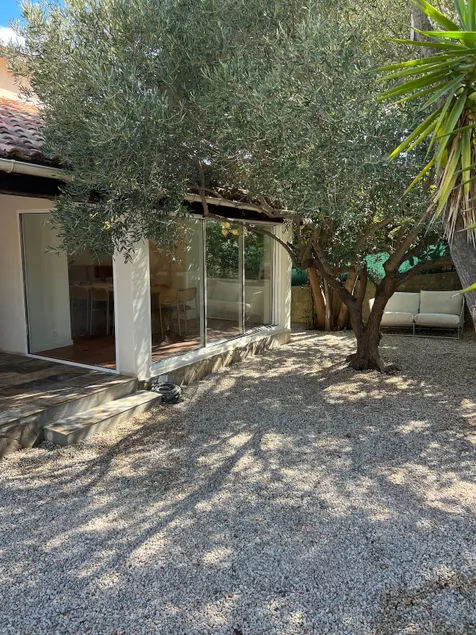 Cap Brun villa near beaches - Image 1
