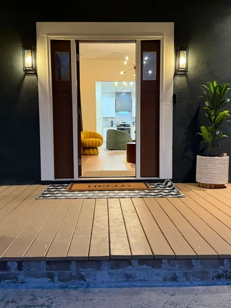 The Whiskey Peach | 2BD Speakeasy Retreat - Image 1