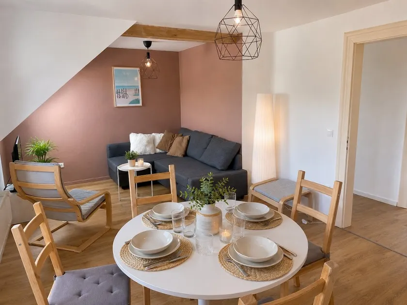 75 m², renovated, balcony with Vosges view, air conditioning, parking - Image 1