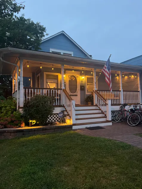 Beautiful Historic Ocean Grove Cottage - Image 1