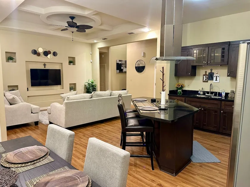 Casa Tula at the Country Club - Image 1