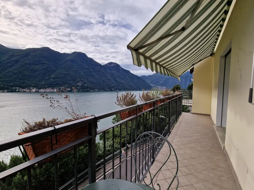 Casa Flora Lake View BY ODO - Image 1
