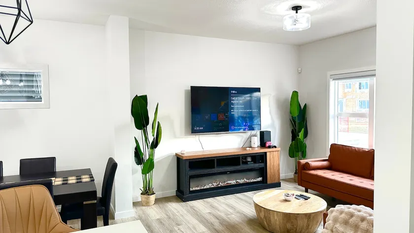 Banff Access, Netflix, Xbox, and WiFi for 10 guest - Image 1